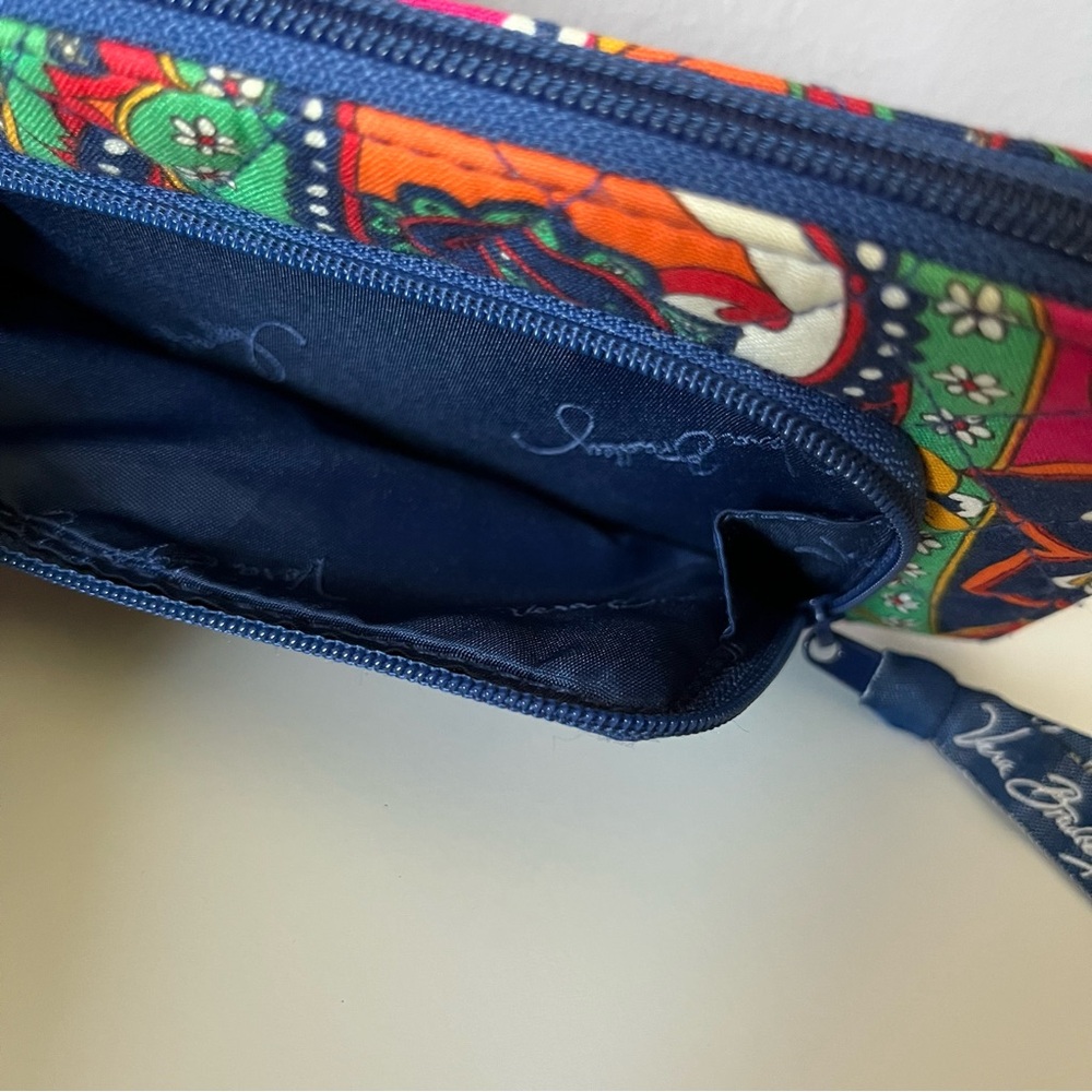 Vera Bradley Venetian Paisley Wristlet NWOT Blue Multi Color Floral Zip Pockets - Picture 9 of 11